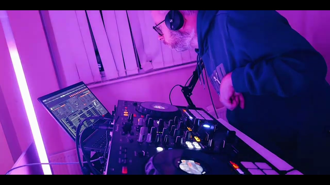 Angle B Progressive  House and Techno Mix