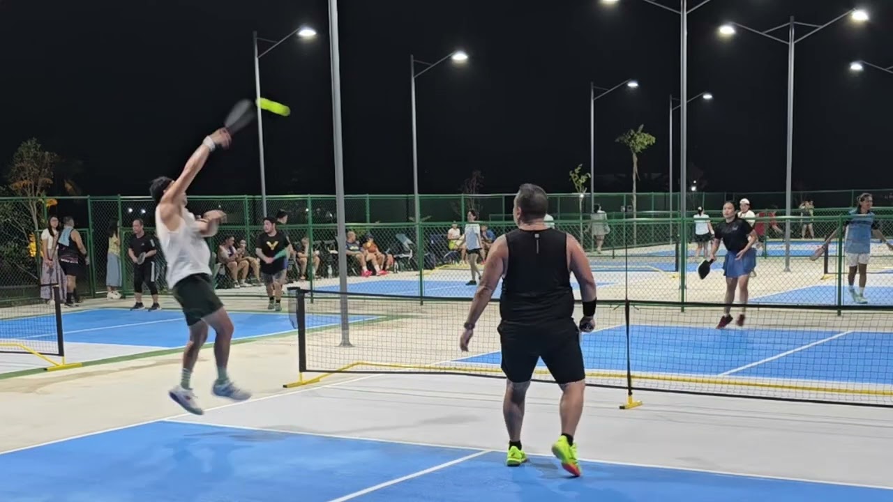 When your up against tough girlies of Cebu 😂🔥😏😱 #pickleballhighlights