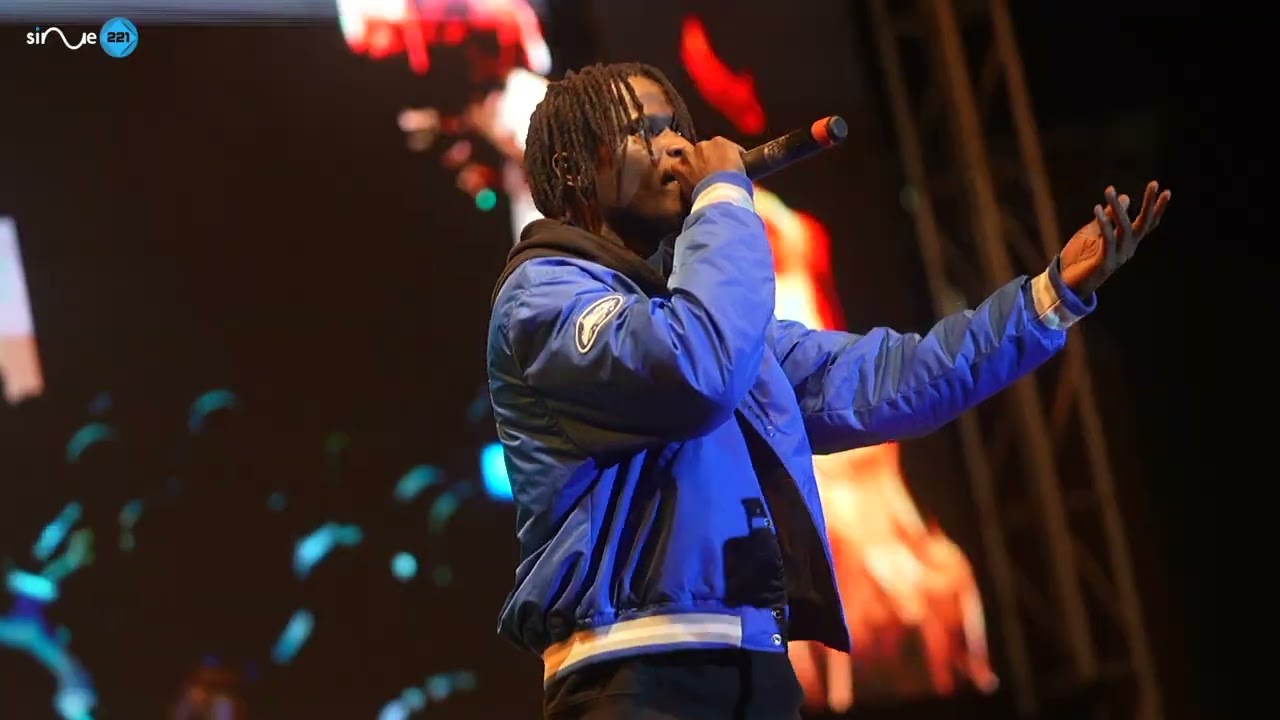 BM JAAY 🔥🔥 met le feu🔥🔥live performance au DEFATI DARA SHOW