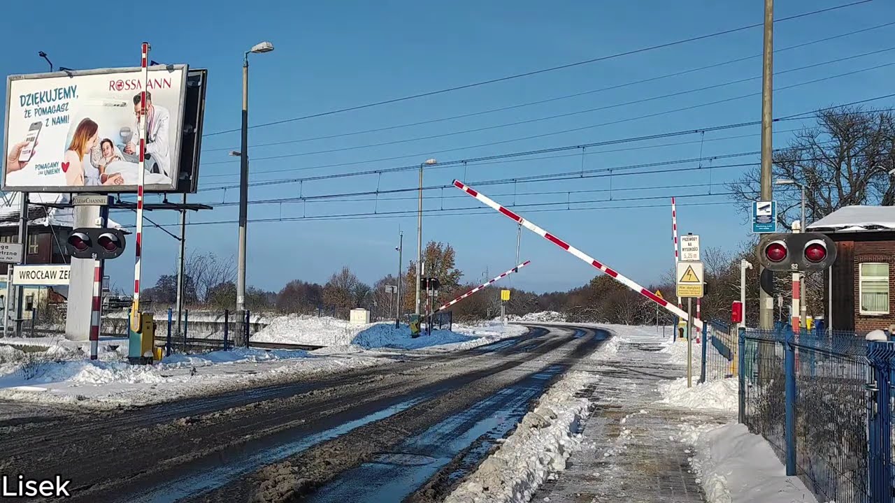 Przejazd kolejowy (SPR-2) Żerniki, ul. Żernicka | Polish railroad crossing