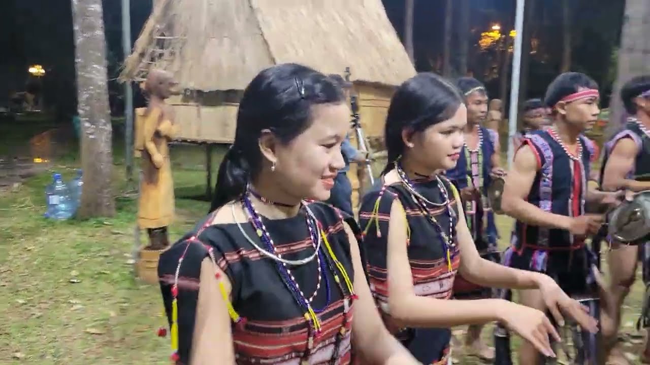 Cồng chiêng bahnar Làng Pyang xã Kông Chro nghe rất sôi động ❤️