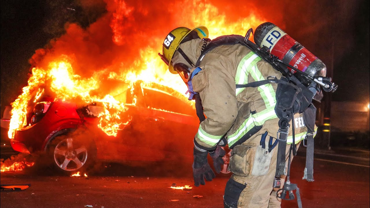 LAFD Engine 64: Chevy Sonic Fire