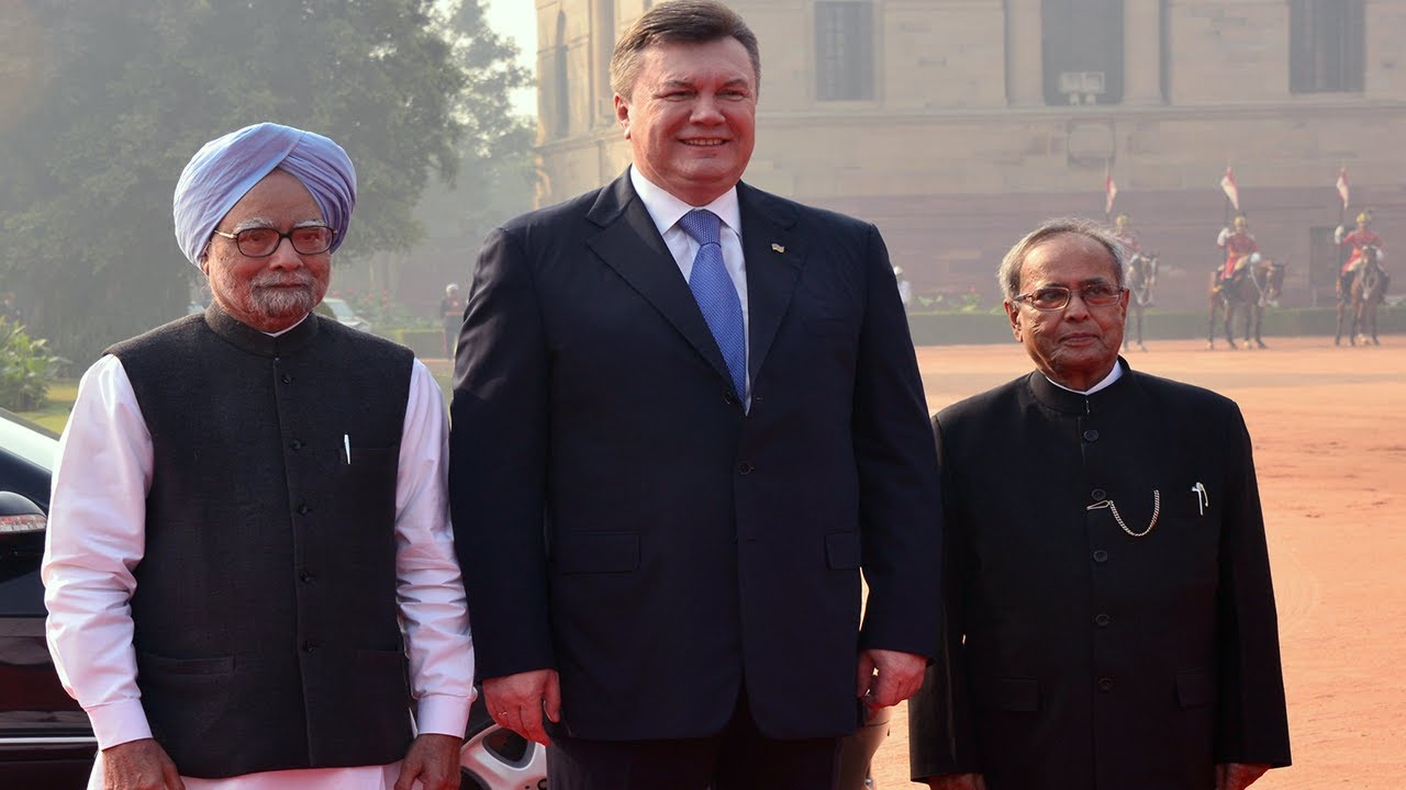 Ceremonial welcome of President Viktor Yanukovych of Ukraine at Rashtrapati Bhavan