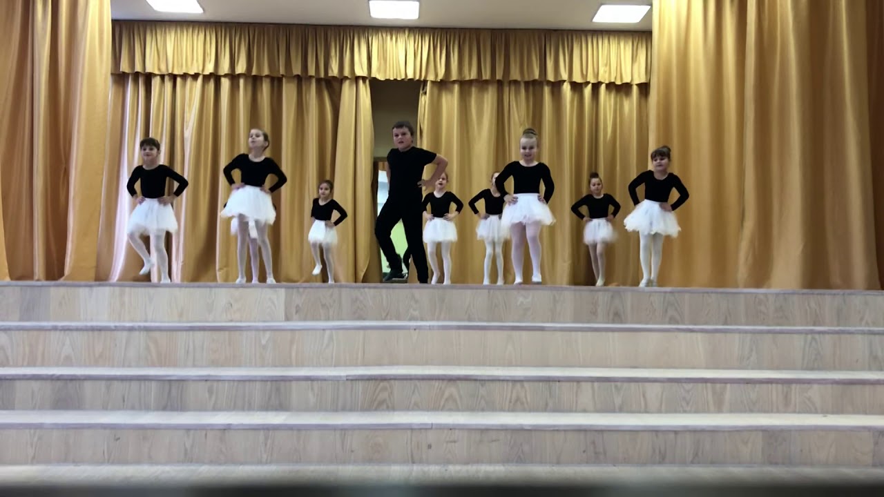 Barbie tánc - 1. Osztály