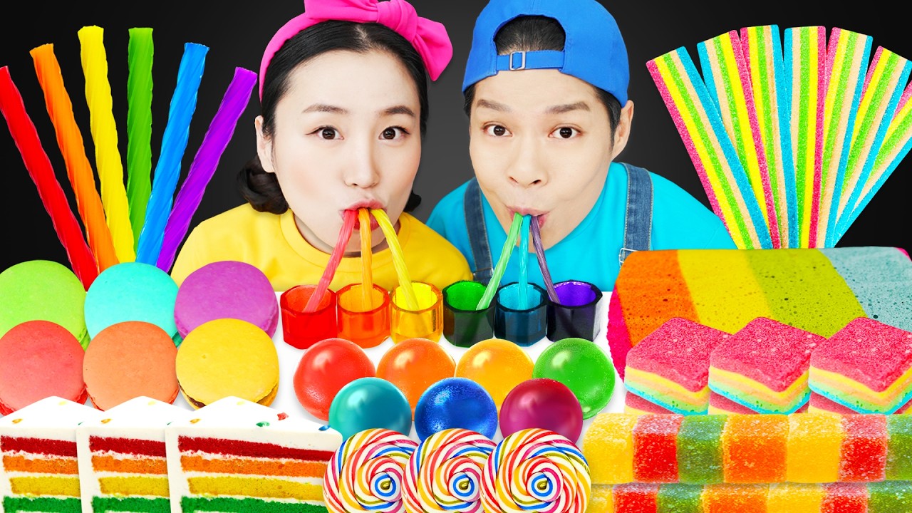 알록달록 무지개 음식 먹방 챌린지! 🌈 컬러 물총 대결 & 미스터리 색깔 문 탈출 | 인기 컬러송 모음집 | 아뜨와 아차