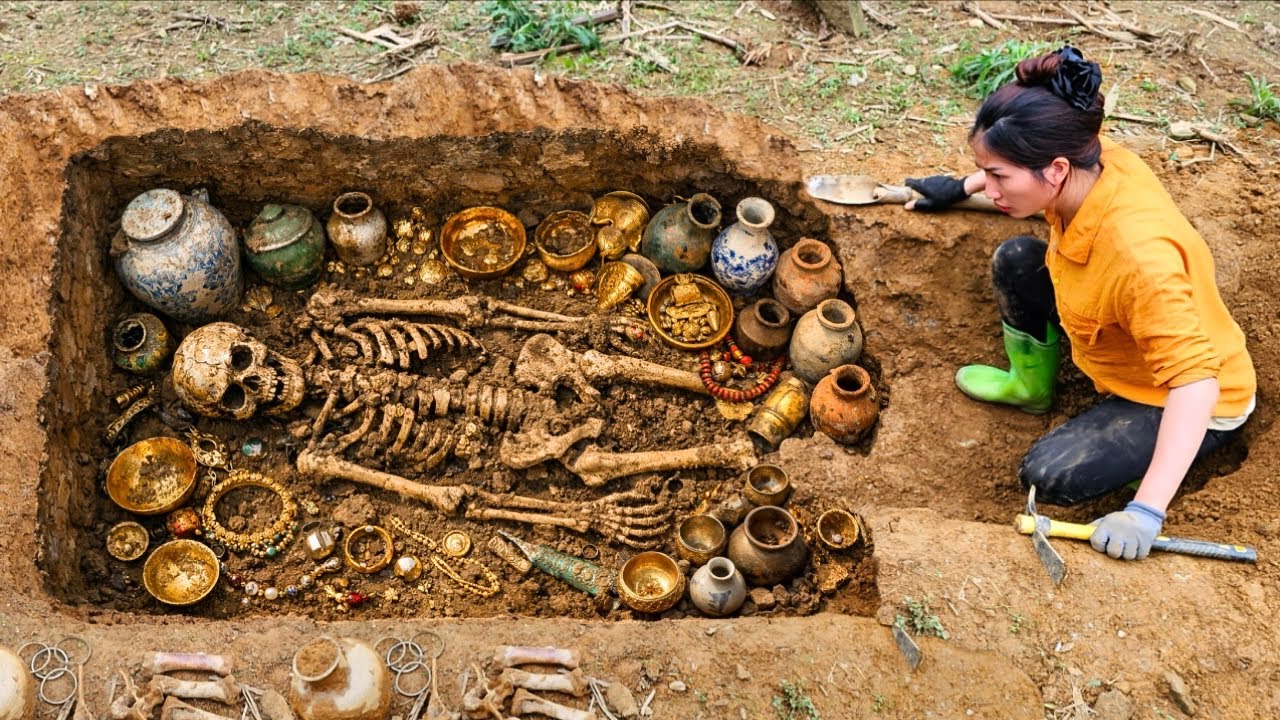 Ancient Tomb Excavation - A Massive Hidden Treasure Was Buried for 1,000 Years: treasure hunting.