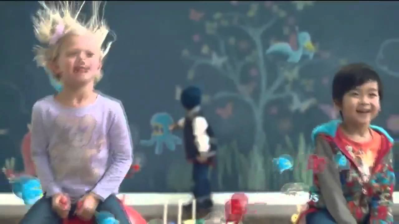 Anais BABIES R US commercial featuring Heidi Klum