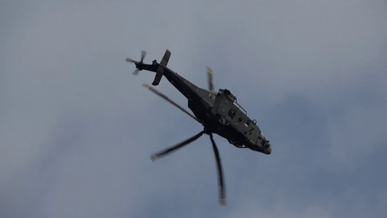 MANOVRA SPETTACOLARE DI RECUPERO NAUFRAGO CON ELICOTTERO HH139