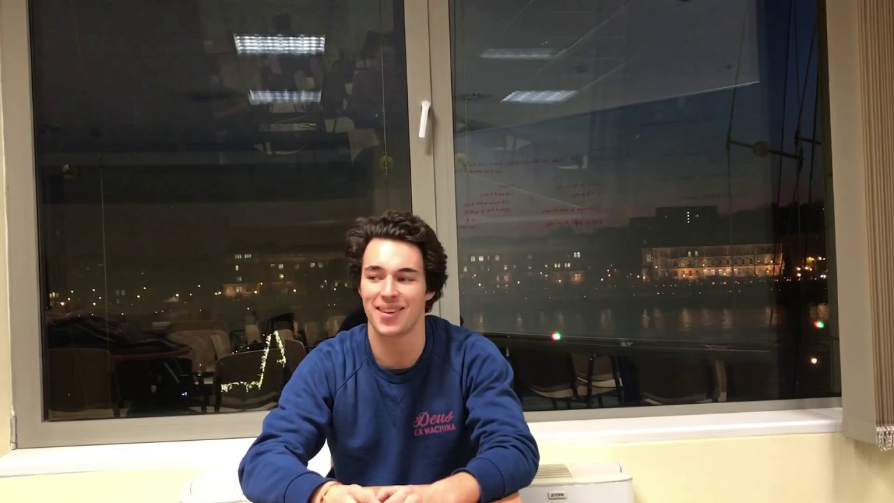 Présentation Essca Budapest par deux étudiants