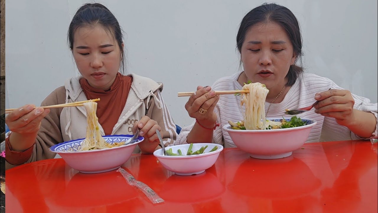 Nyab peb Ua qhaub poob noj Qab kawg li 