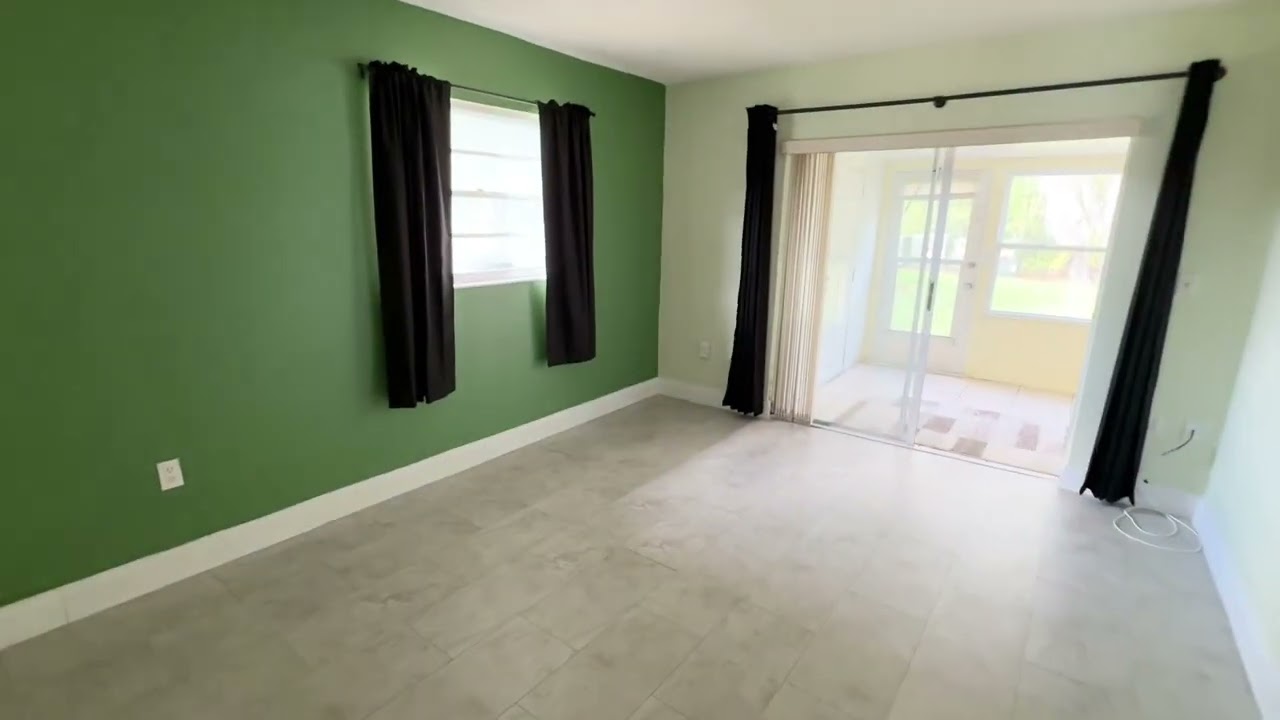 55 Plus Condo in Summertree