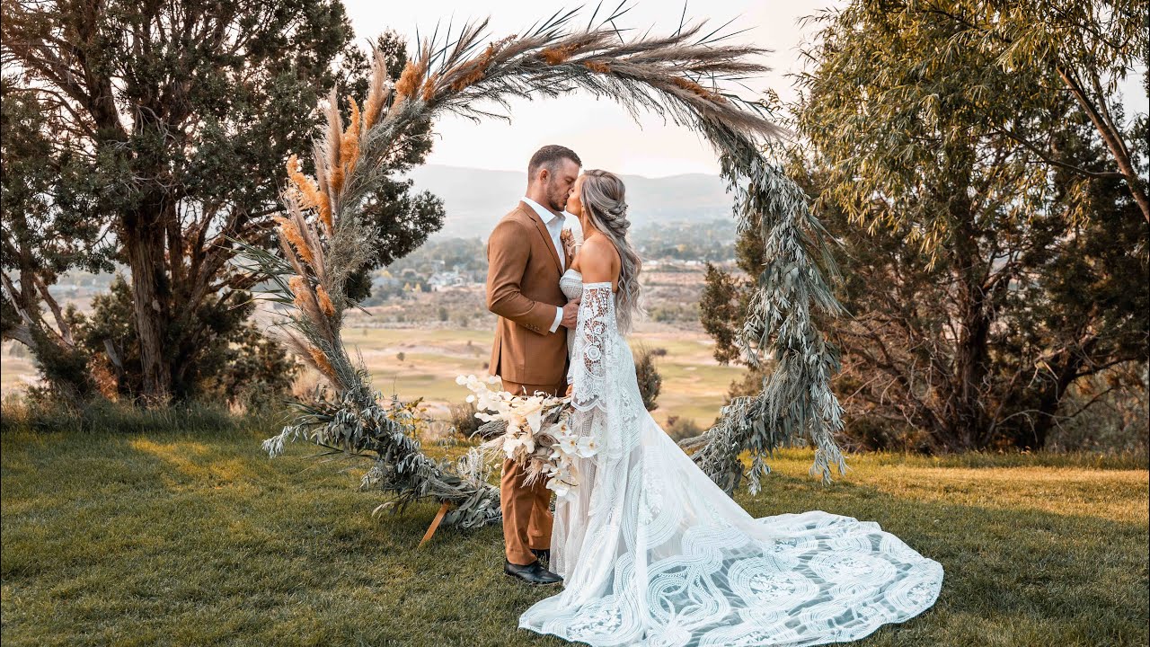 Zach + Shelby - Unbelievable Boho Wedding