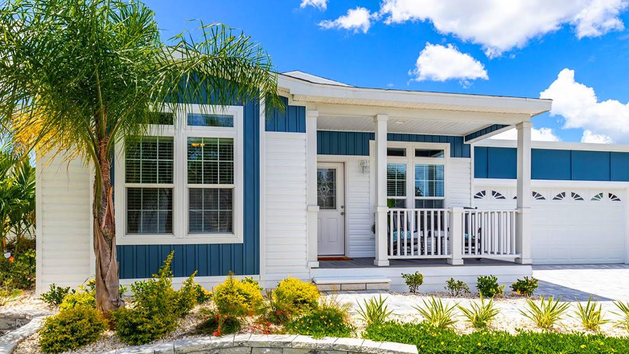 World's Most Beautiful Silver Springs Elite 6400 Manufactured Home from Skyline Homes