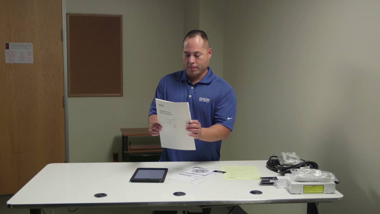 BrightLink 595Wi installation video - #2 What's in the box?