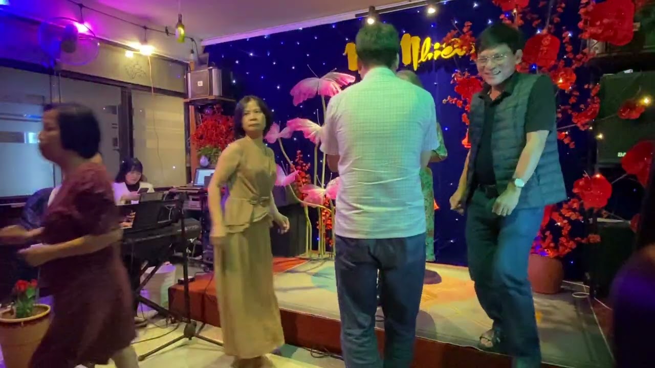 CON ĐƯỜNG TÌNH TA ĐI (NS Phạm Duy) Thể hiện: Trầm Mi 