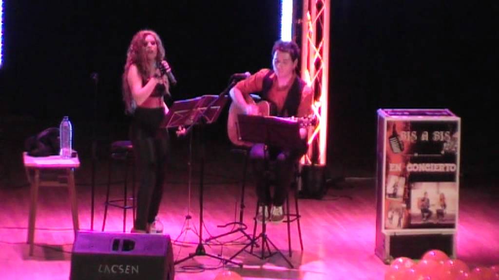 Bis a Bis ( Vanessa Cantos y Vicente Cristiano ) en concierto acustico en Valencia