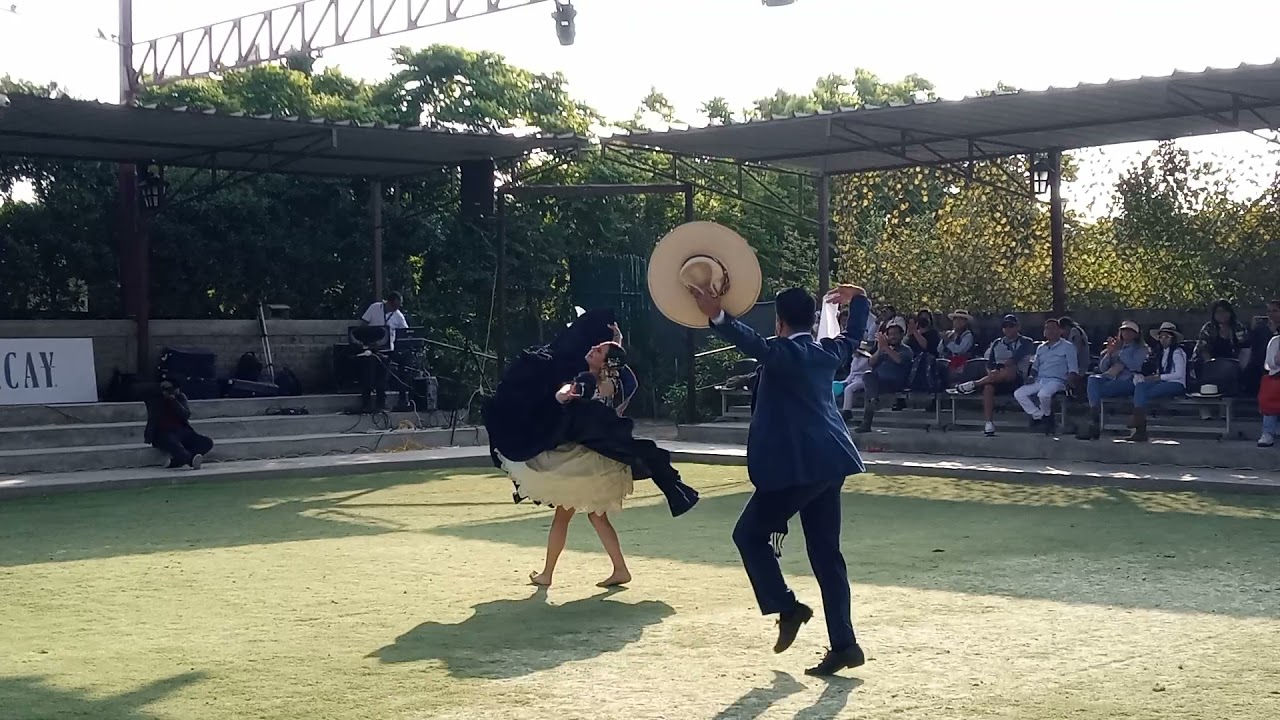 DESIRÉE NÚÑEZ DEL  PRADO TÁVARA Y ALEXIS MANCILLA
