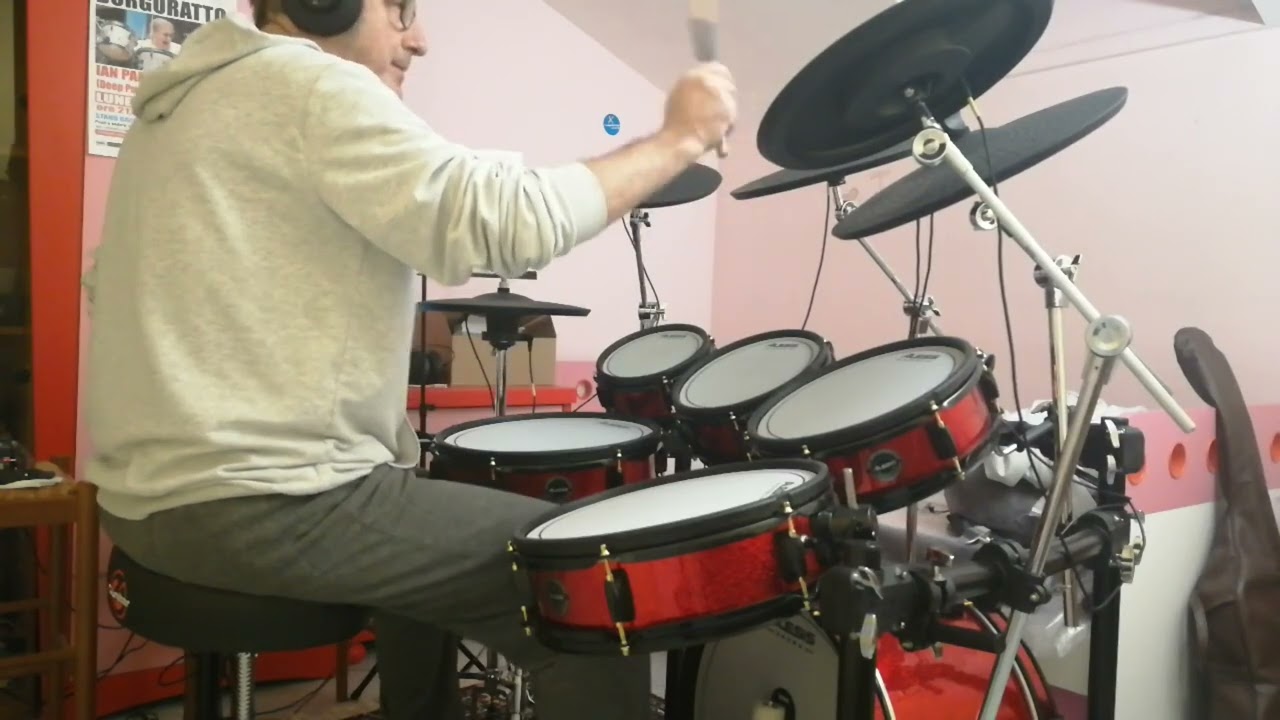 BEATLES - HeyJude (drum cover)