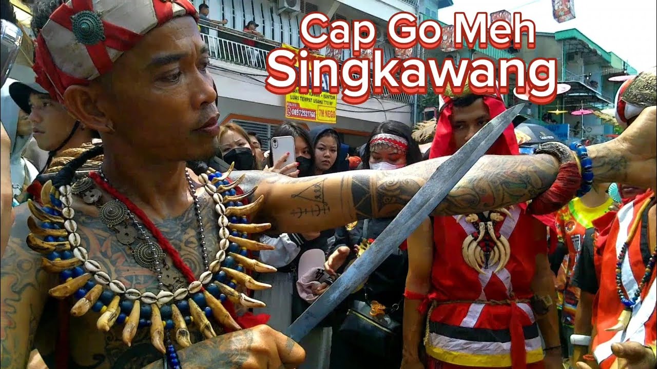 Puncak Cap Go Meh Singkawang  Antraksi Paling Seram di Dunia