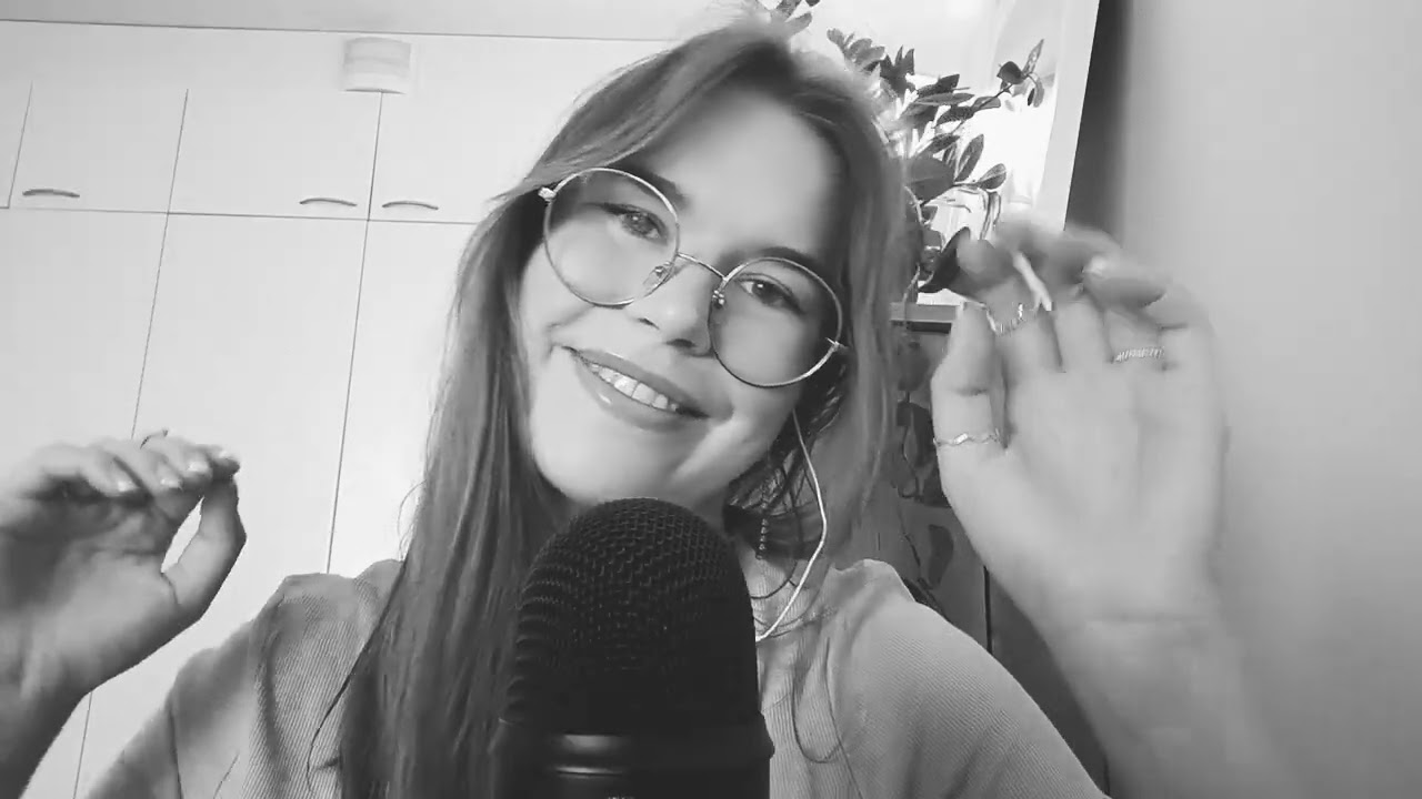 🪐RAUHALLINEN ASMR 🖤 (clicky whispering, hand movements, tapping)