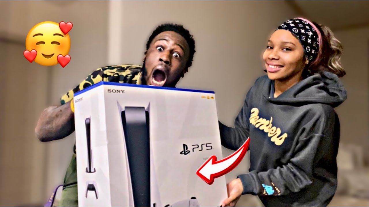 FINALLY SURPRISING MY BOYFRIEND WITH A PLAYSTATION 5!