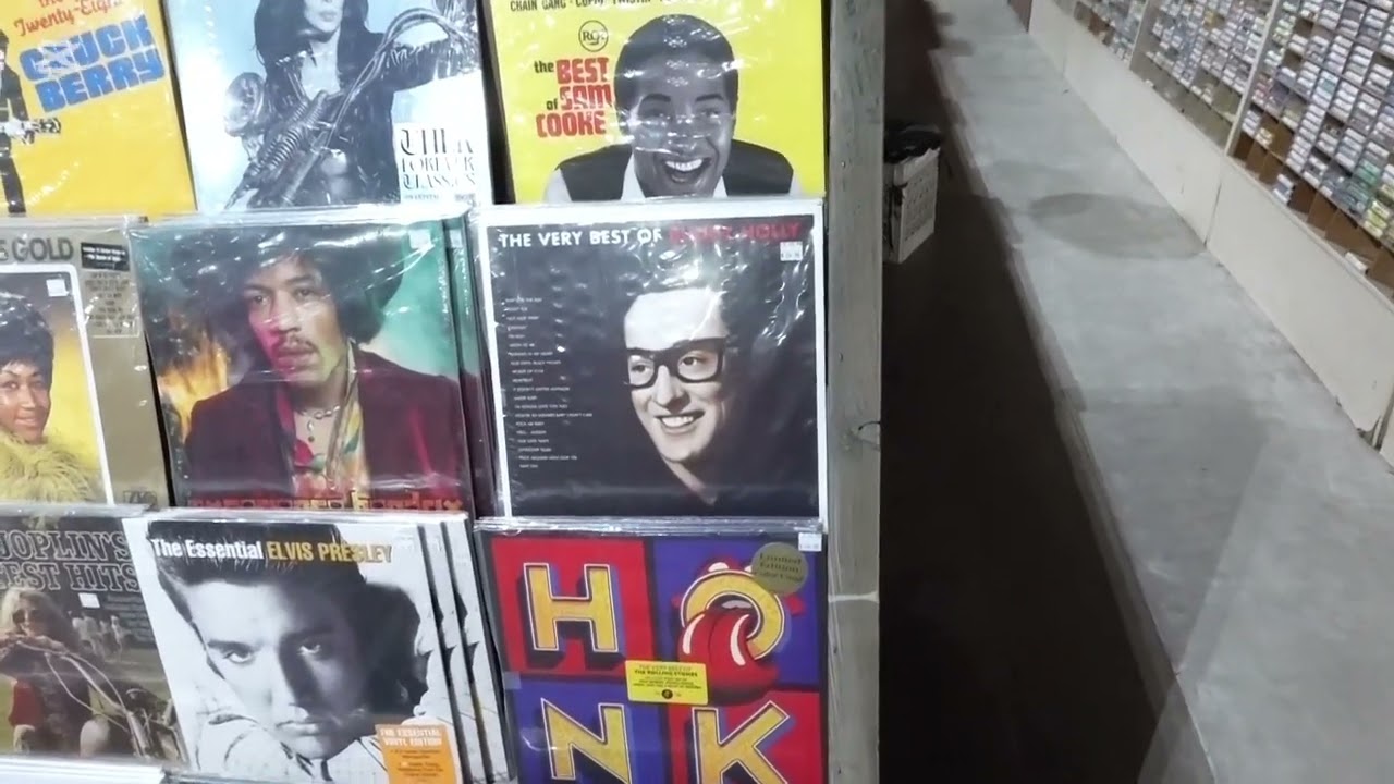 CHARLES TAKES US ON A TOUR AROUND FOREVER YOUNG RECORD STORE.#vinyl #records #music