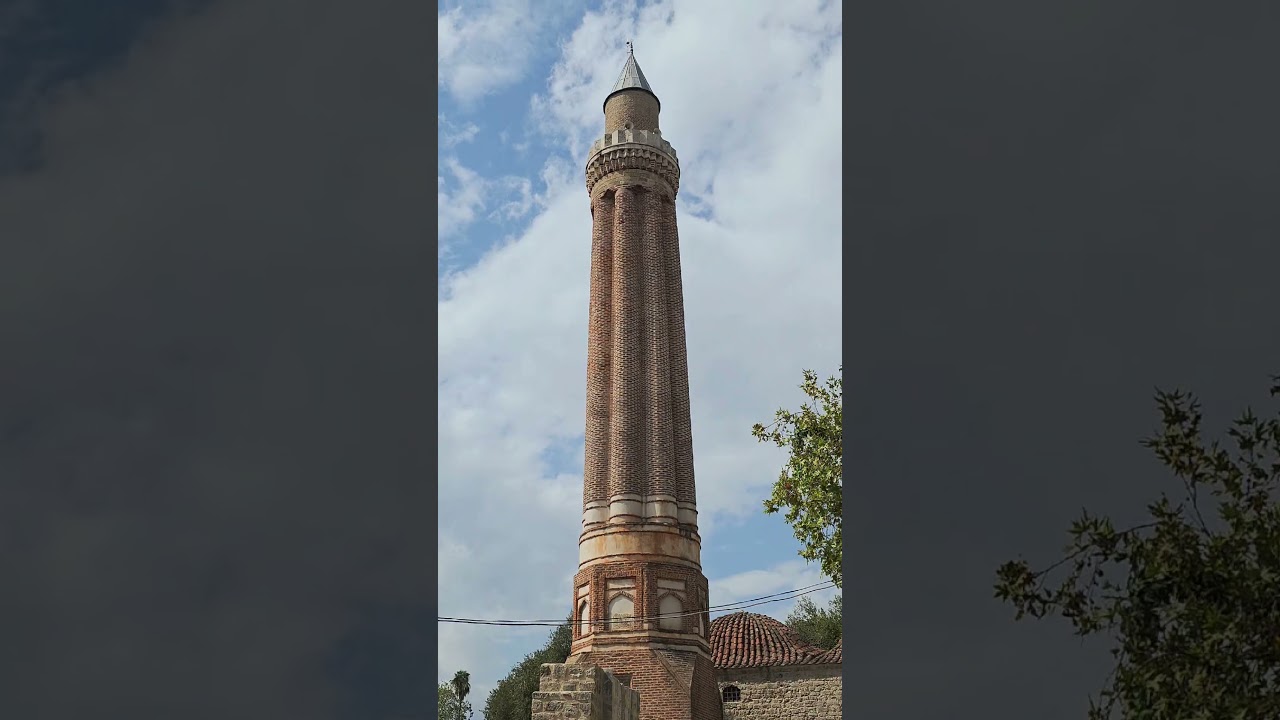 Yivli-Minarette-mosque /camii