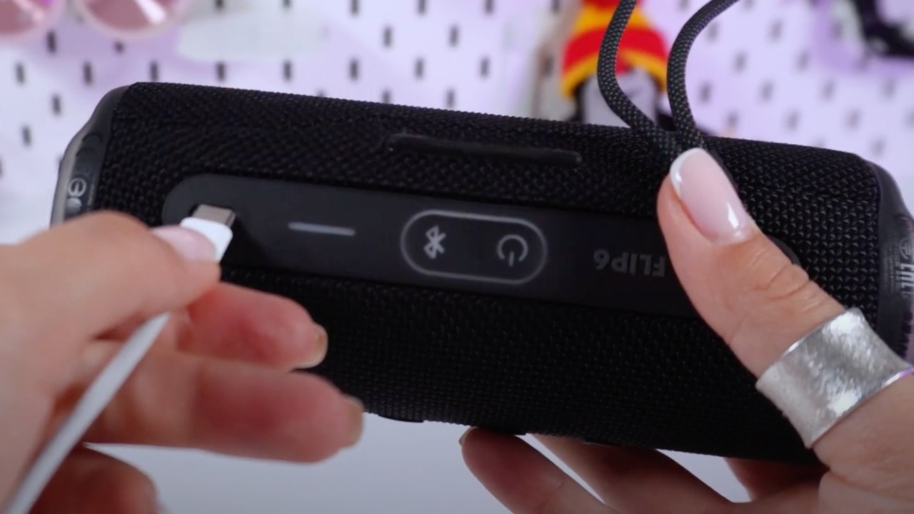 JBL Flip 6 Not Charging? FIX IT FAST! (Easy Steps)