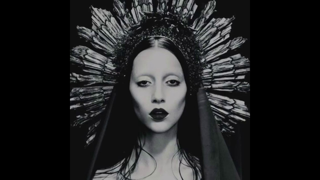Bloody Mary (Extended)