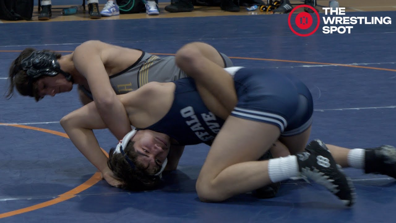 165 - Kacper Nalezny of Grayslake North [R] v. Aldo Salgado Benitez of Buffalo Grove [G]
