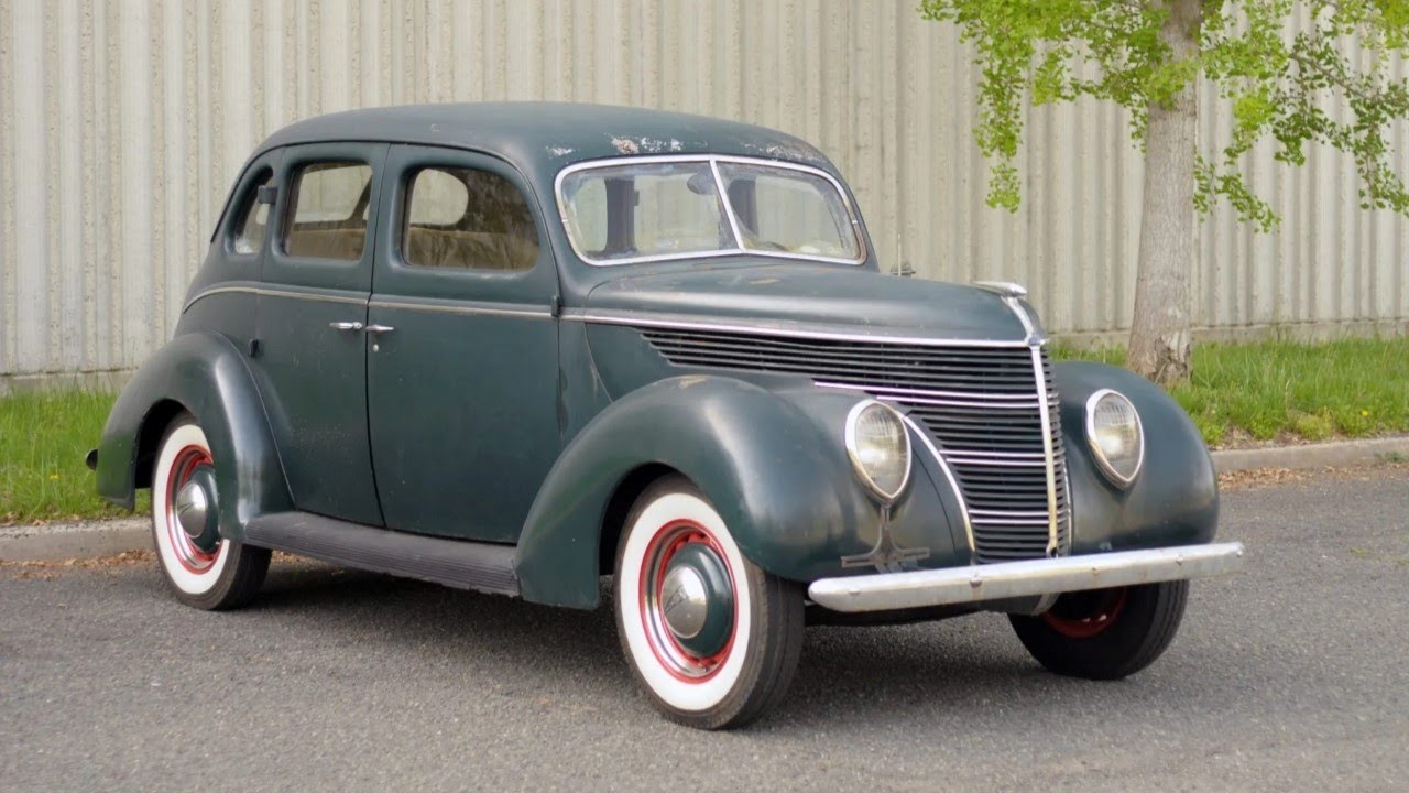 1938 Ford Fordor Sedan Startup and Drive