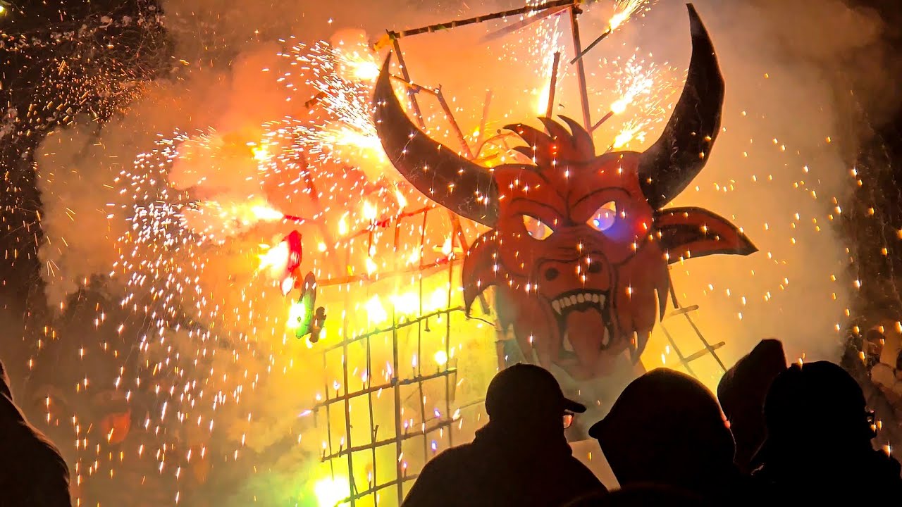 Quema de Toritos en la Fiesta de Jacaltenango 2026