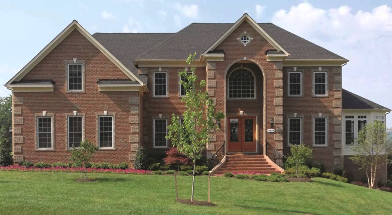 Tour four beautiful Williamsburg Homes models