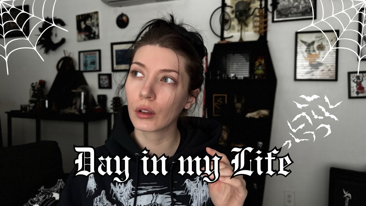 Spend the Day w/ Me 🦇🖤 | Fitness, Coffee & Spooky Vibes