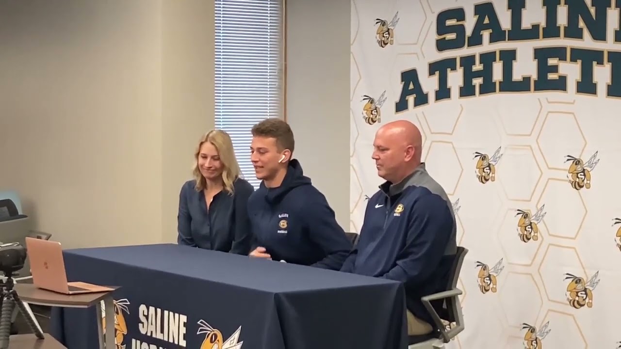 5-Star QB CJ Carr commits to Notre Dame football