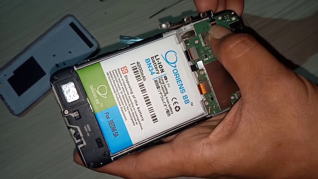 Cara memasang fleksibel tombol power HP Xiomi Redmi 5A