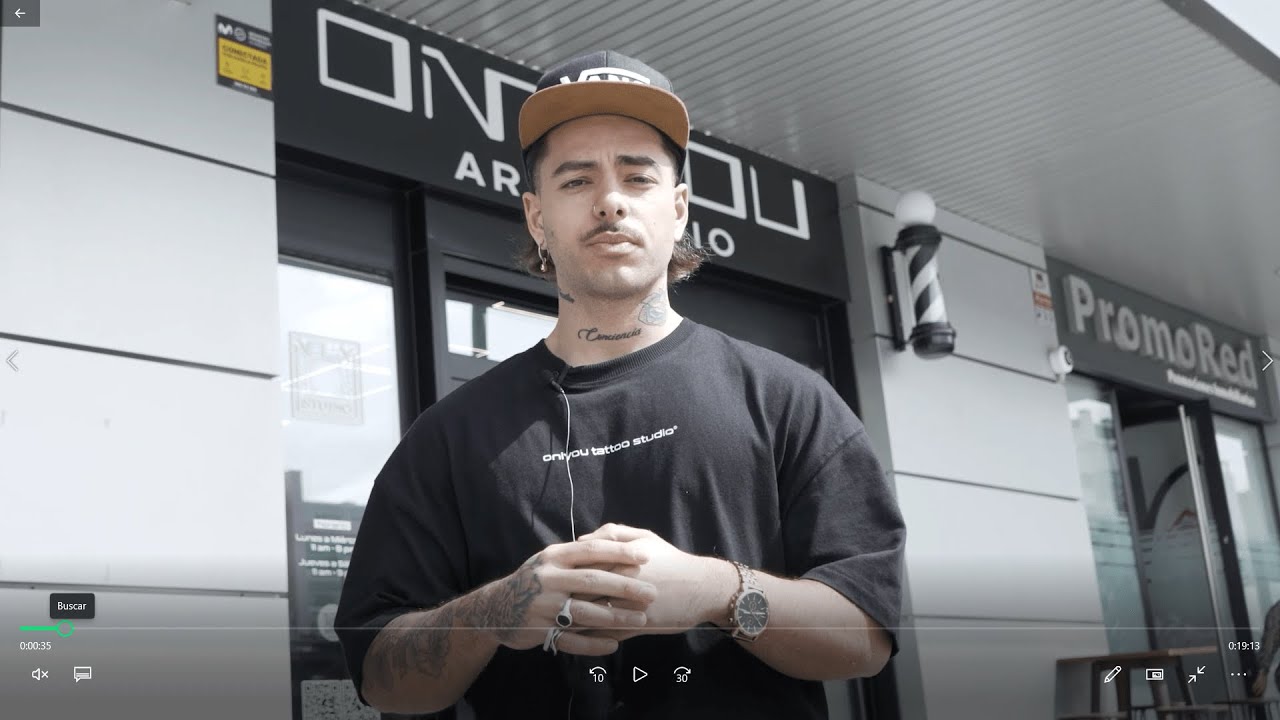 TRABAJANDO DE BARBERO EN MADRID ESPAÑA