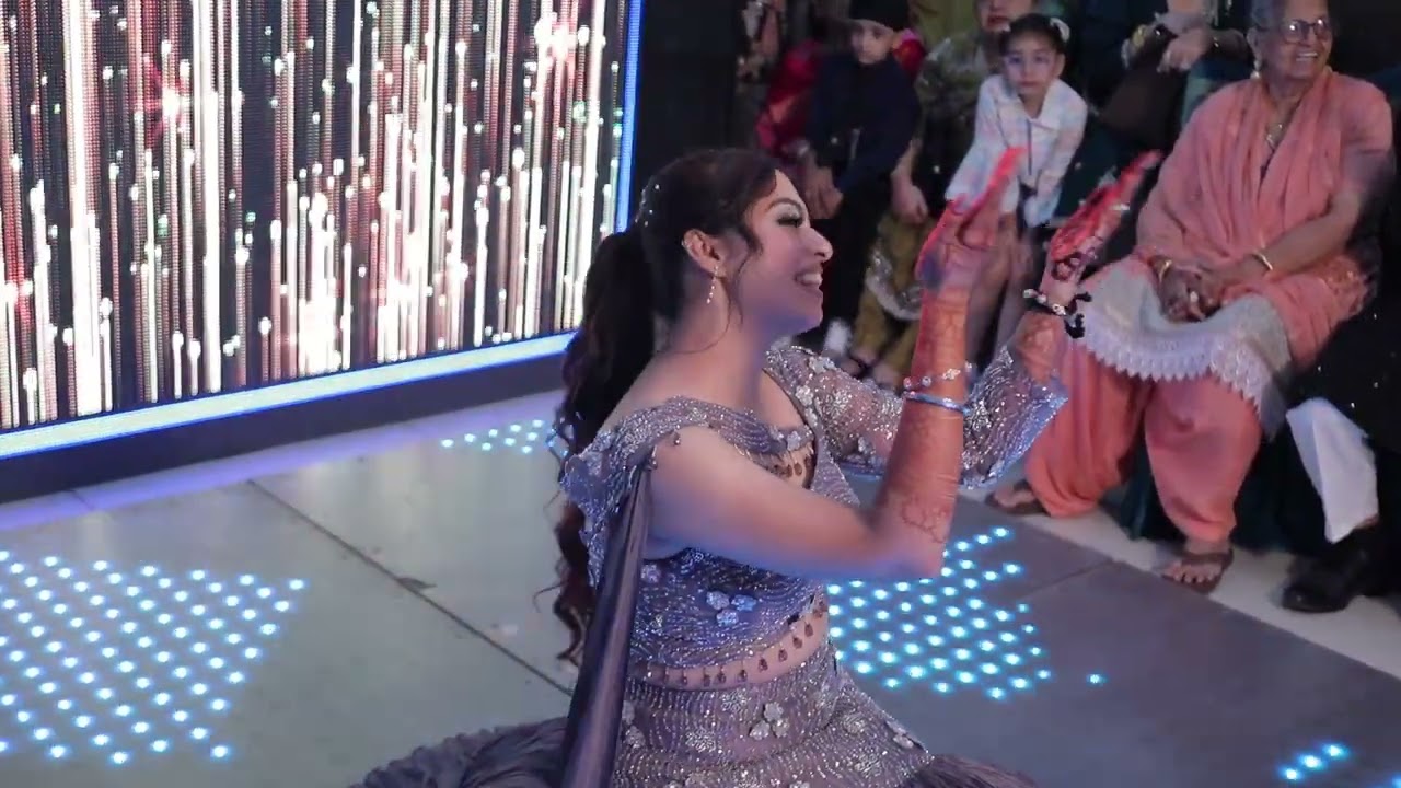 Bride’s dance performance dedicated to family 