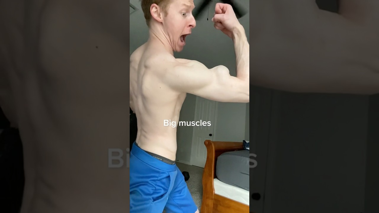 Короткий бицепс против длинного бицепса 💪🏻