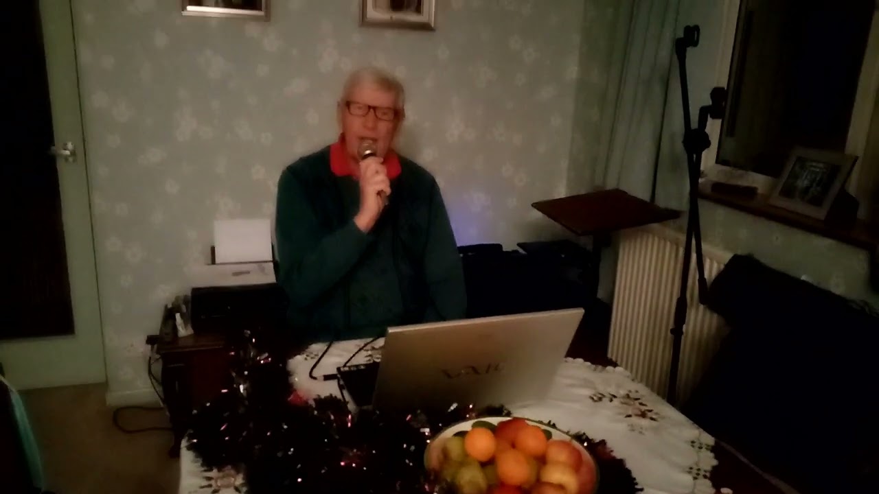 The Christmas Song Chestnuts Roasting on an Open Fire. My cover of Nat King Cole's great song.