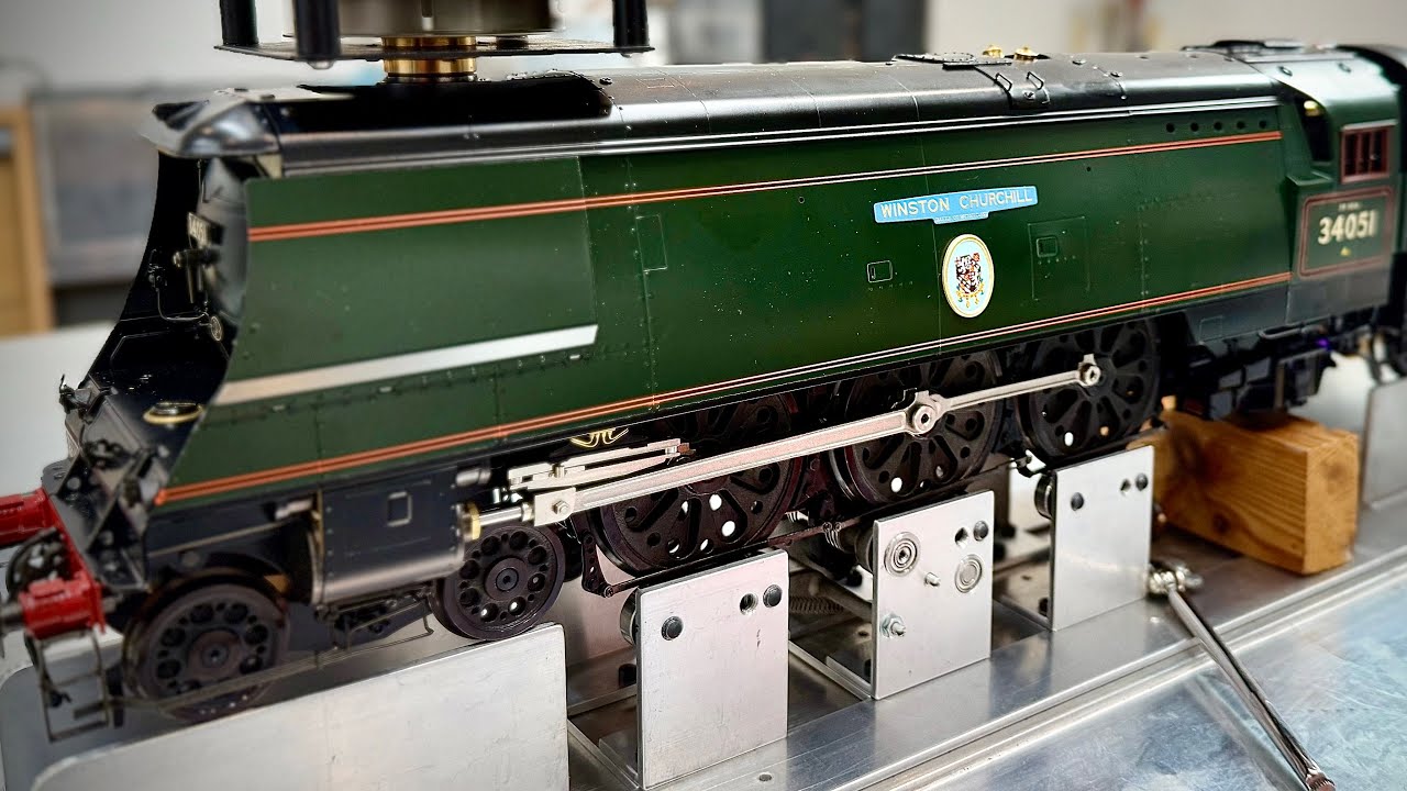 Aster Battle of Britain live steam engine - first run on my rolling road - 30th anniversary model