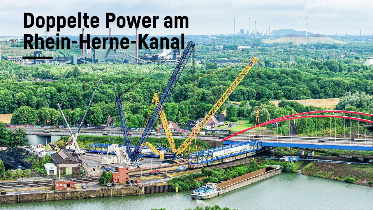 Tandemhub von zwei LR 11000 am Rhein-Herne-Kanal| Liebherr