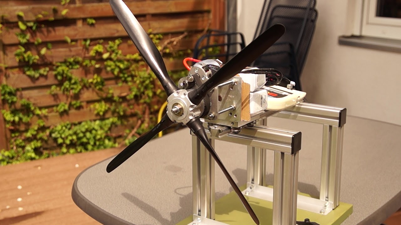 Getriebeantrieb 105kv 10s Akku mit Ramoser varioPROP Größe 25F 4-Blatt 19,6x36