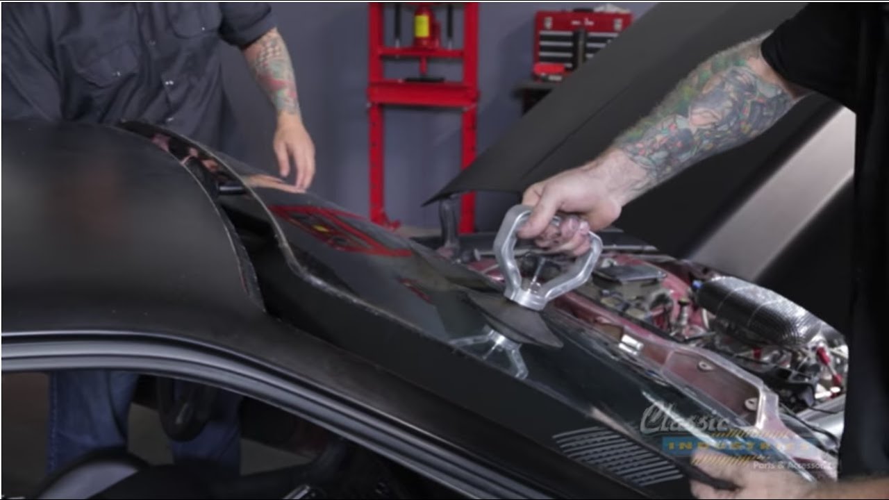 How to Replace a 1982-92 Camaro / Firebird Windshield