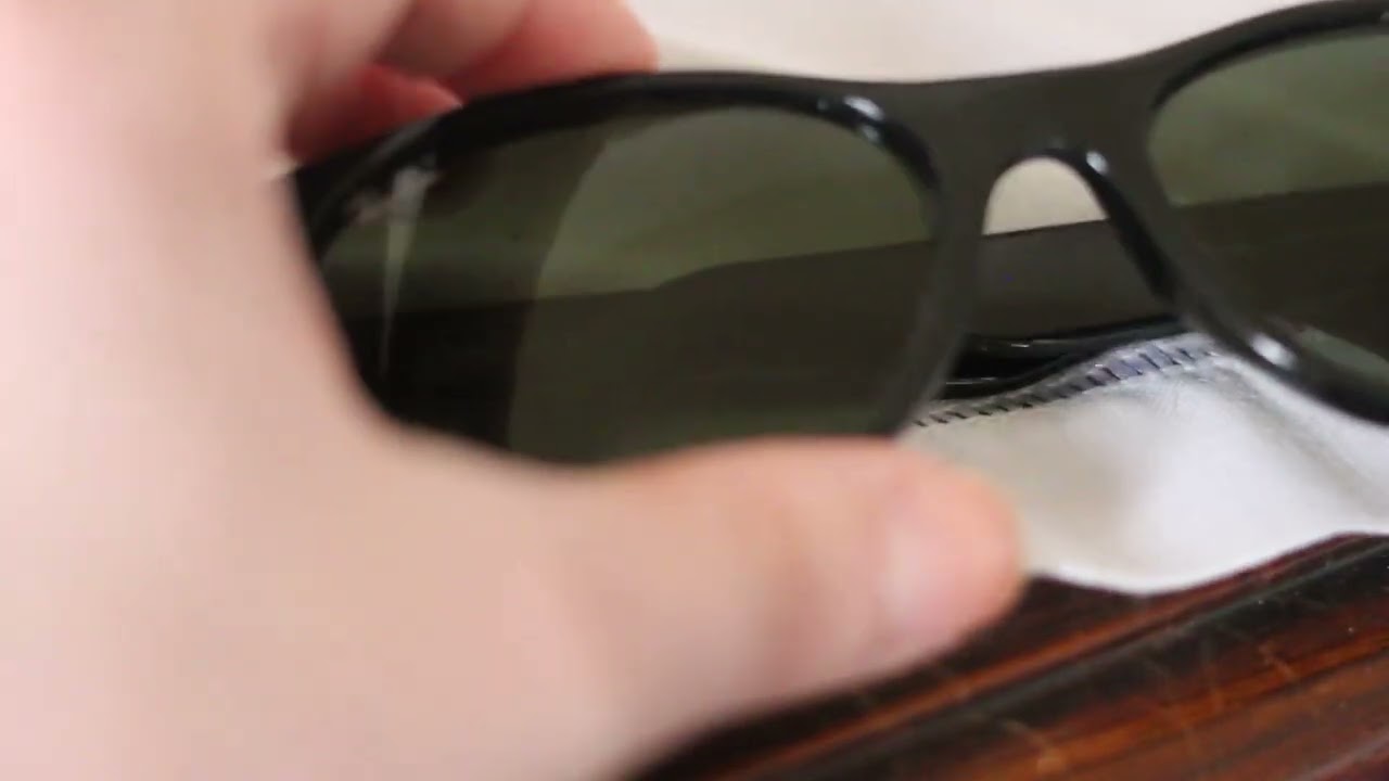 Ray-ban originale oppure no? ecco da cosa potrei capirlo
