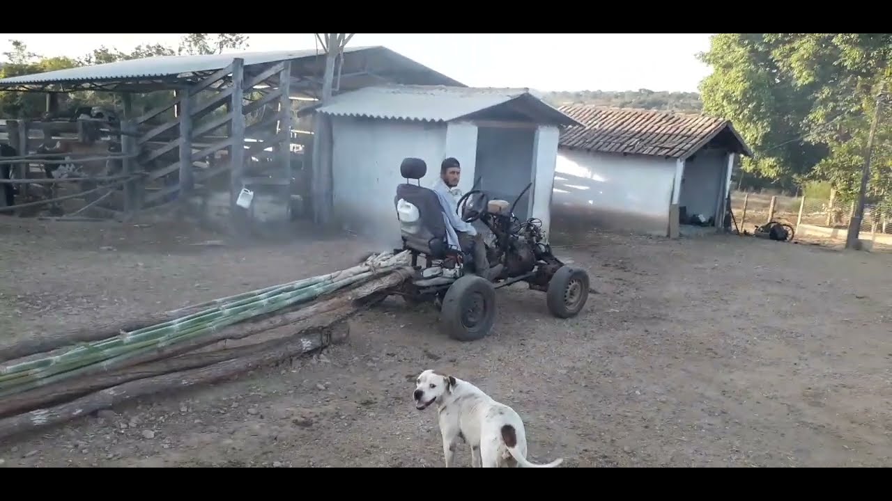 Tratorzinh0 caseir0 puchand0 madeira para a constru&ccedil;&atilde;o de galinheiro!