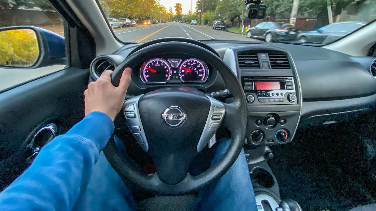 Nissan Versa 2018 года: разгон на полном газу (приготовьтесь смеяться)
