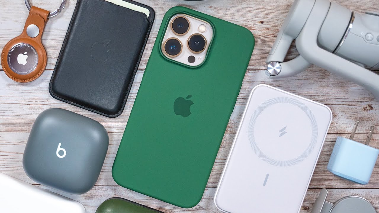 10 MUST HAVE Essential Accessories for YOUR NEW iPhone 13 / iPhone 13 Pro! 📲 | Raymond Strazdas