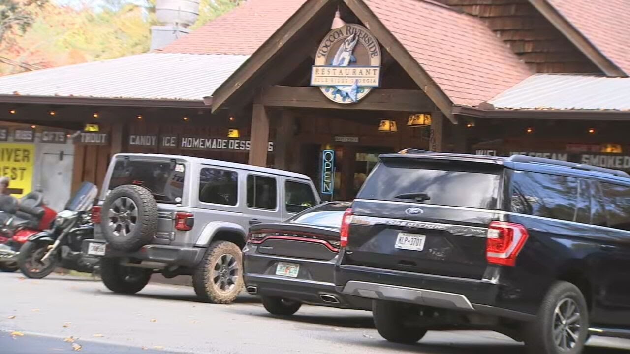 North Georgia restaurant fines parents for 'poor parenting'