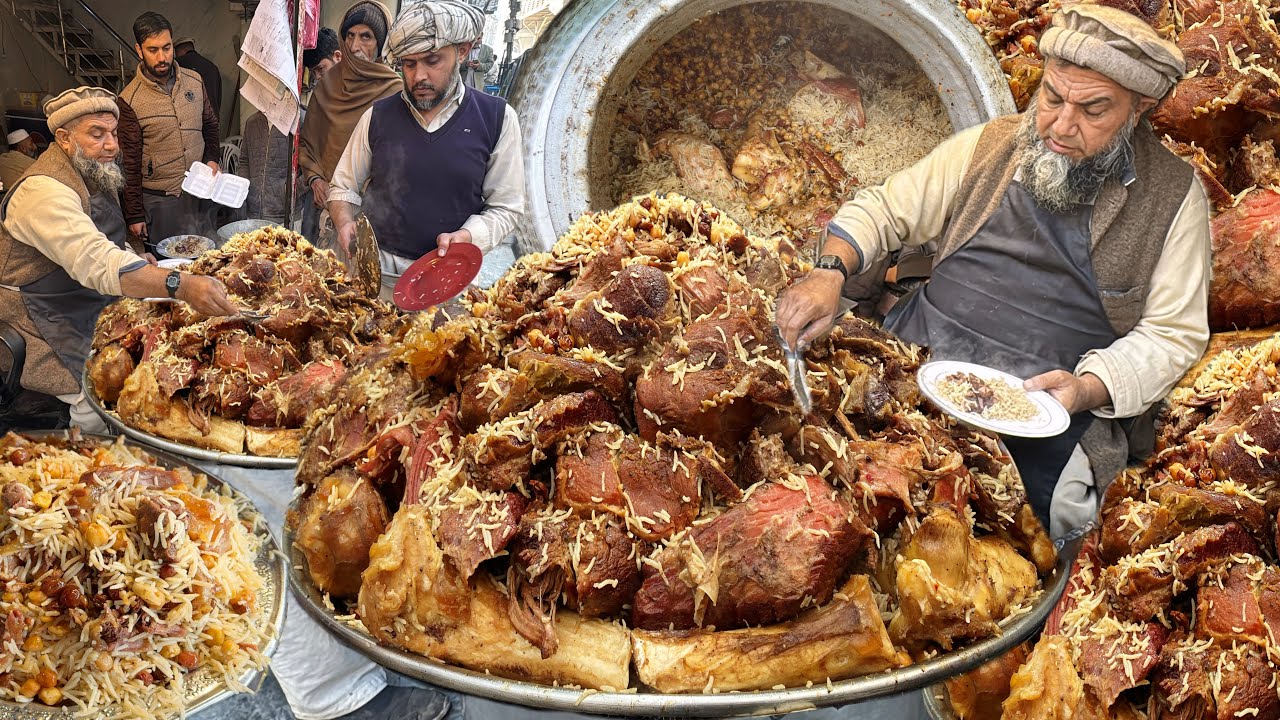 70 Year's Old Man Selling Most Delicious Peshawari Beef Pulao - Popular Golden Meat Pulao Mountain